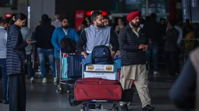 UAE ने भारतीय नागरिकांसाठी व्हिसा-ऑन-अरायव्हल सुविधा जाहीर केली आहे