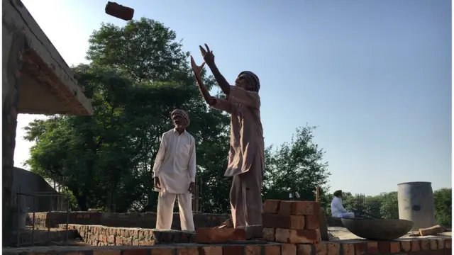 మసీదు, దేవాలయం, పంజాబ్ గ్రామం