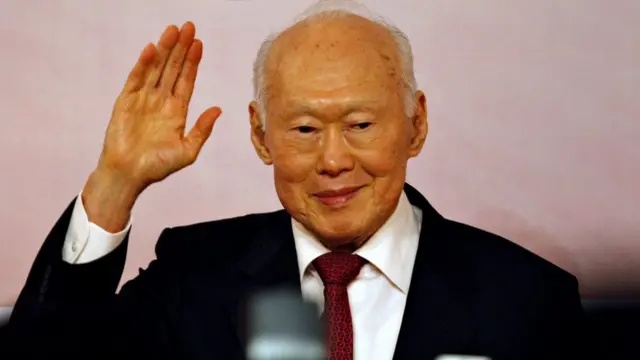 లీ కువాన్ యూ