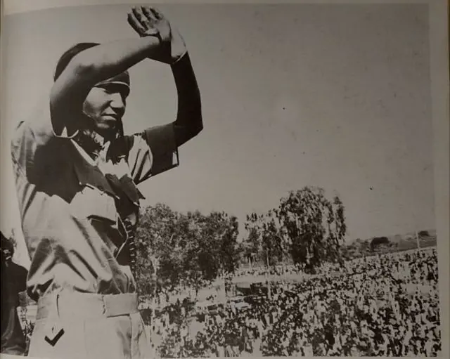 ਫੂਲਨ ਦੇਵੀ ਨੇ ਆਤਮ ਸਮਰਪਣ ਤੋਂ ਬਾਅਦ ਸਿਆਸਤ ਵਿੱਚ ਵੀ ਕਦਮ ਰੱਖਿਆ