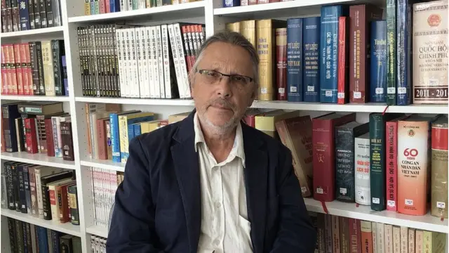 Ông Dominique Foulon