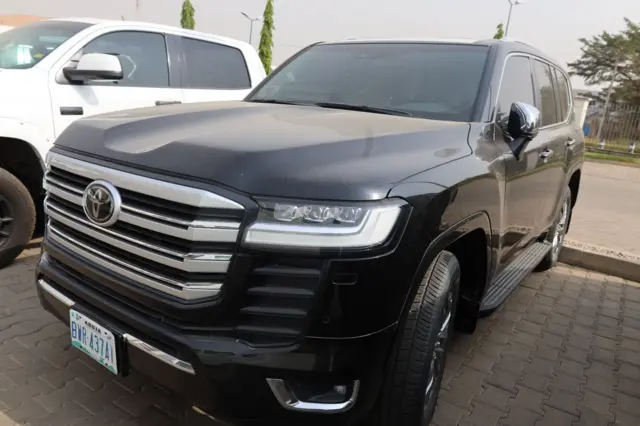 Okan lara awọn ọkọ ti EFCC gbẹsẹ le