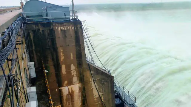 తెలుగు రాష్ట్రాల్లో వరద విలయం