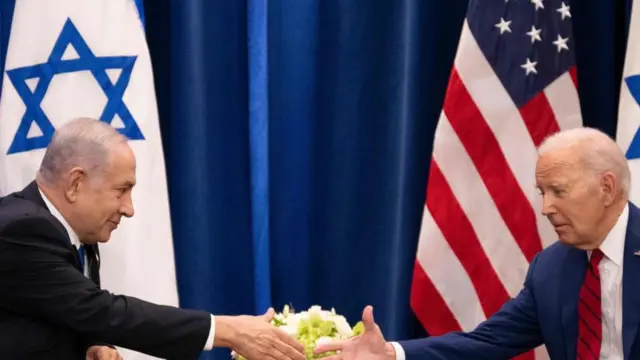 Netanyahu (left) and Biden.