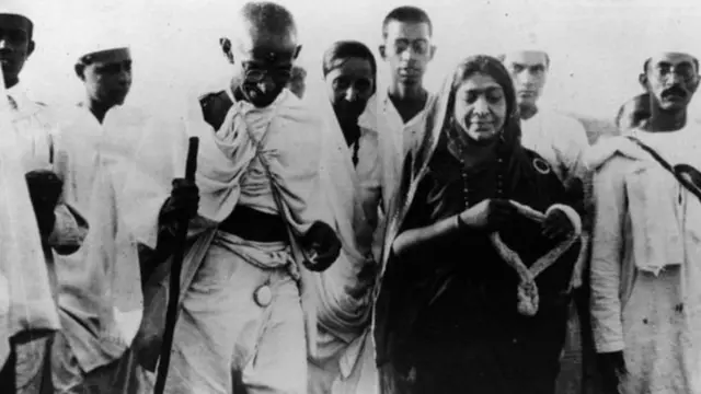 ગાંધી અને સરોજિની નાયડૂ