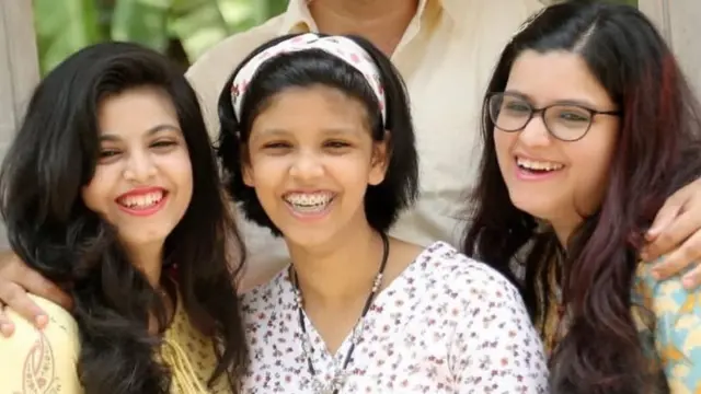 सी शुकूर की बेटियां