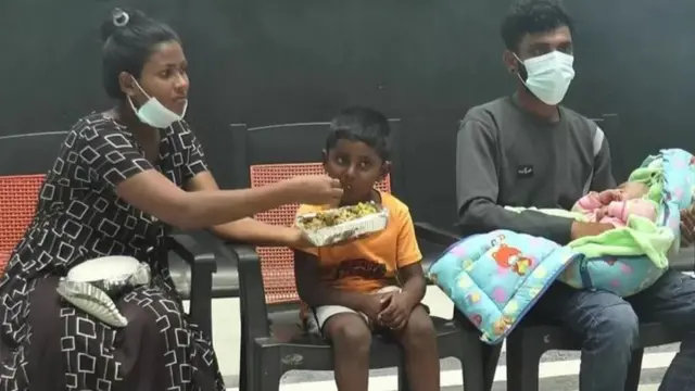 ਮਾਰਚ 2020 ਦੌਰਾਨ ਮਹਾਂਮਾਰੀ ਸਮੇਂ ਸ੍ਰੀਲੰਕਾ ਦੇ ਮੁੱਖ ਵਪਾਰ ਜਿਨ੍ਹਾਂ ਵਿਚ ਚਾਹ, ਕੱਪੜਾ ਅਤੇ ਸੈਰ ਸਪਾਟਾ ਹੈ ਉਹ ਪ੍ਰਭਾਵਿਤ ਹੋਏ ਹਨ।