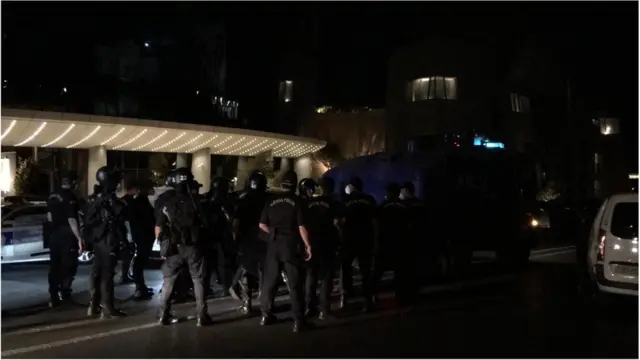 polis, milli məclis