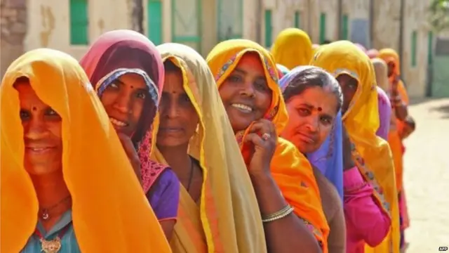 वोटर लिस्ट से गायब महिलाएं