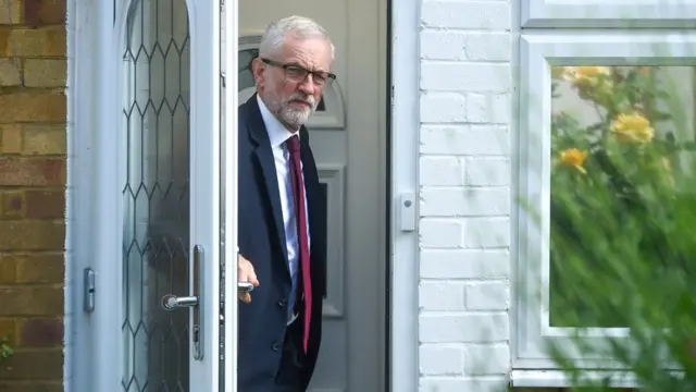 جرمی کوربین، رهبر حزب کارگر، حزب اصلی مخالف دولت