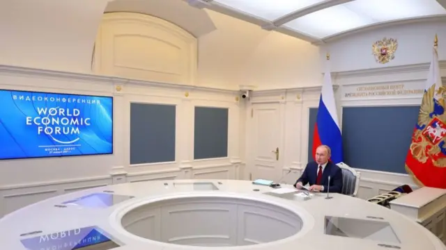 Владимир Путин подключился к форуму в Давосе по видеосвязи