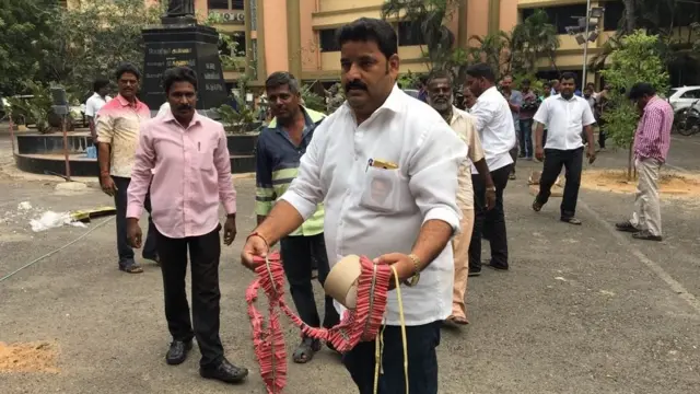 அறிவாலயம்