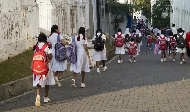 ඔන්ලයින් අධ්‍යාපනය සාර්ථක වෙයි ද?