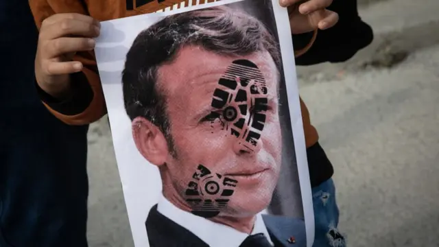 પ્રતીકાત્મક તસવીર