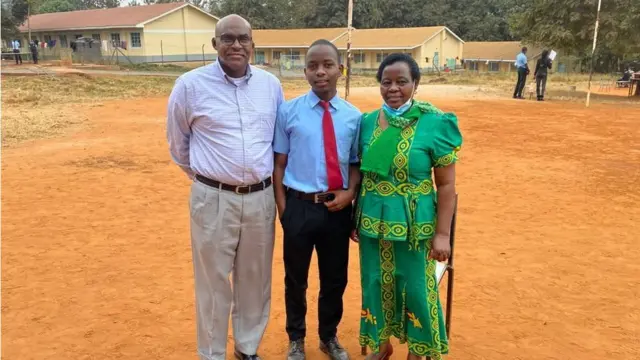 Maxamed Jaamac iyo Florence Lintari iyo wiilkeeda