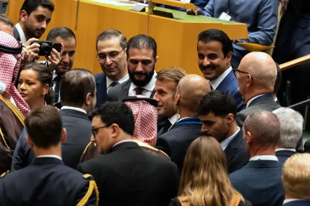 رئيس المرحلة الانتقالية في سوريا أحمد الشرع في مقر الأمم المتحدة في نيويورك