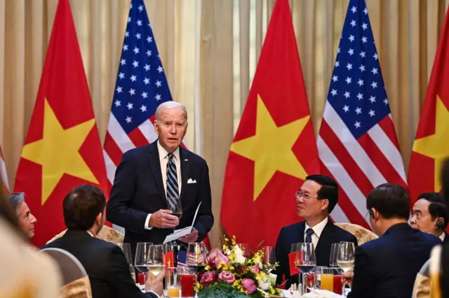 Tổng thống Mỹ Joe Biden trong một cuộc gặp với quan chức chính phủ Việt Nam hôm 11/9/2023