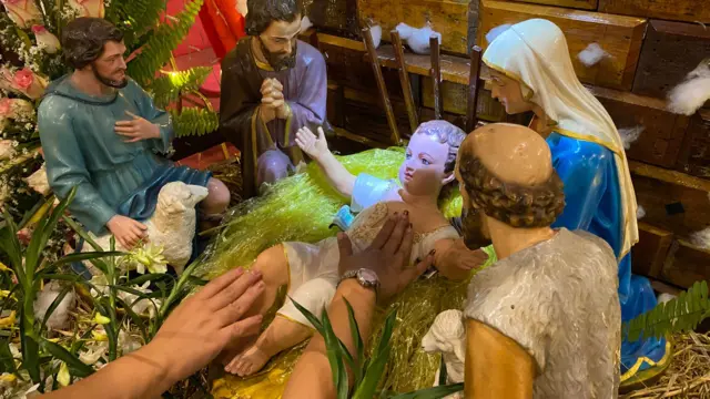ခရစ္စမတ်နေ့ဟာ ခရစ်ယာန်ဘာသာဝင်တို့အတွက် ယေရှုခရစ်တော်ဖွားမြင်တဲ့နေ့ဖြစ်ပြီး နေ့ထူးနေ့မြတ်ဖြစ်ပါတယ်
