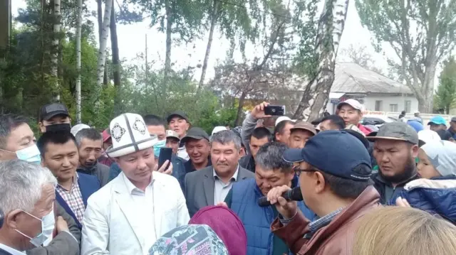 Жети-Өгүздөгү митинг