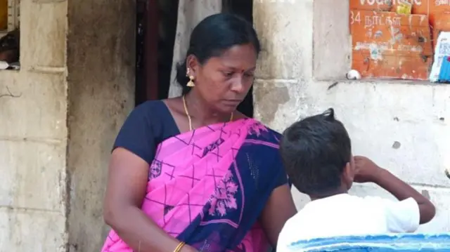 पांडीचेल्वी आणि त्यांचा मुलगा