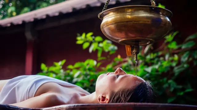 ஆயுர்வேதச் சிகிச்சை.