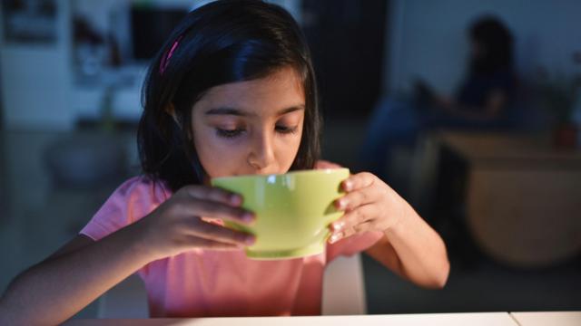 பூதாகரமாகும் போர்ன்விட்டா விவகாரம்: 'ஆரோக்கிய' பானங்களால் குழந்தைகளுக்கு என்ன ஆபத்து?