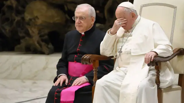 Le Pape François pendant l'audience générale dans la salle Paul VI le 3 janvier 2024 