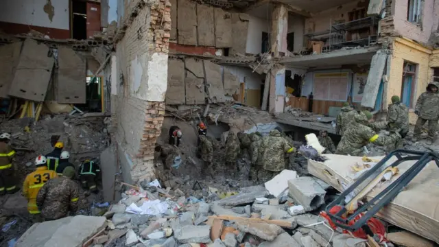 مبنى مدمر في مدينة ميكولايف الأوكرانية. صورة أرشيفية