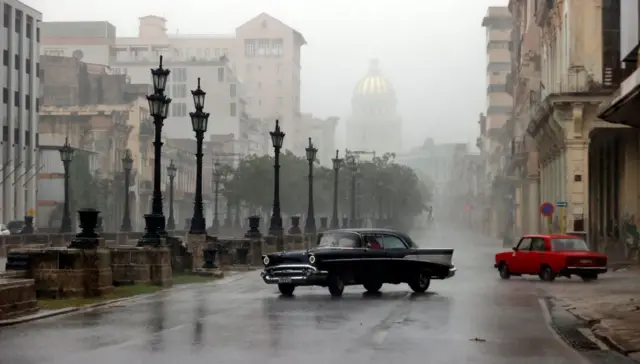 Una calle de La Habana durante las tormentas por el huracán