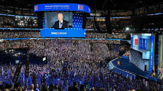 மாநாட்டு அரங்கத்தில் இருந்து பைடனுக்கு பெரும் வரவேற்பு கிடைத்தது