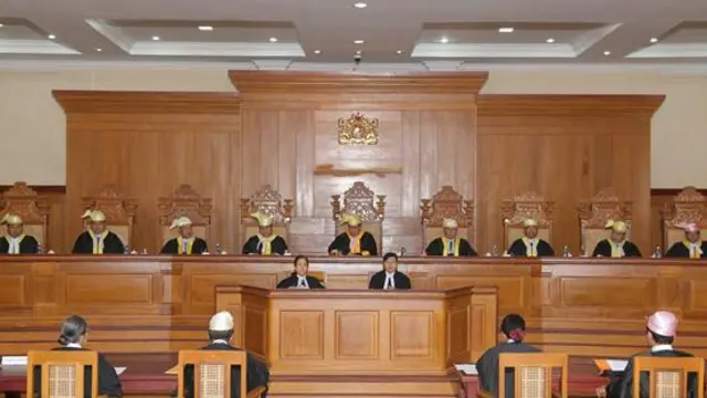 ပြည်ထောင်စုတရားလွှတ်တော်ချုပ်ရဲ့ စုံညီခုံရုံး