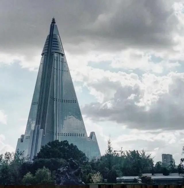 gedung di pyong yang