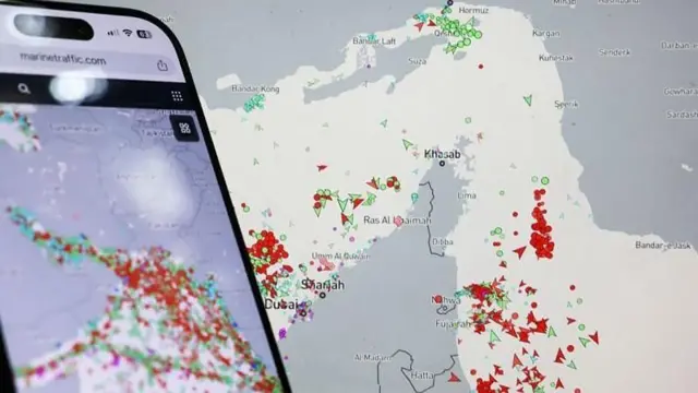 உலகின் எண்ணெய் விநியோகத்தில் 20 சதவீதம் ஹோர்முஸ் ஜலசந்தி வழியாக செல்கிறது
