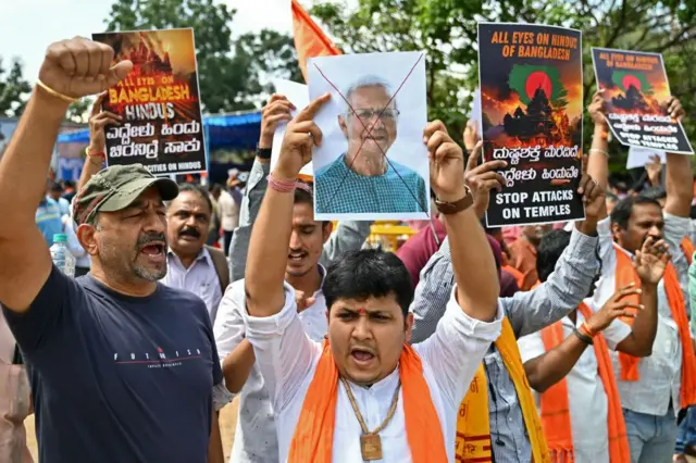 হিন্দু নির্যাতন বন্ধ করার দাবিতে ঢাকার অন্তর্বর্তী সরকারের বিরুদ্ধে ভারতে বিক্ষোভ