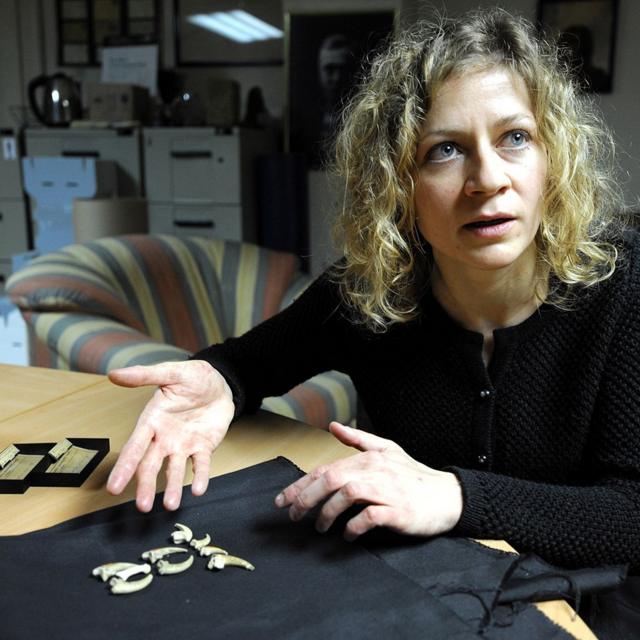 Antropóloga mostra unhasjogos apostas esportivaságuias