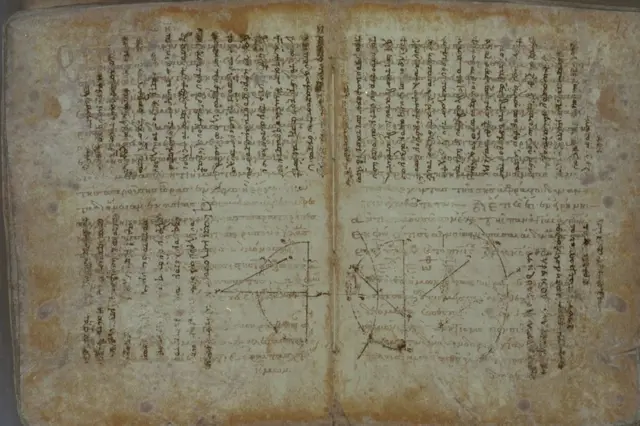 Página de um livro de orações escrito sobre os textos de Arquimedes.
