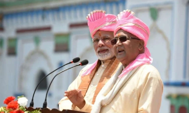 दुई वर्षअघि जनकपुरस्थित जानकी मन्दिरनजिकै आयोजित एउटा कार्यक्रममा नेपाल प्रधानमन्त्री केपी शर्मा ओली र भारतका प्रधानमन्त्री नरेन्द्र मोदी सहभागी भएका थिए