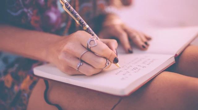 คนเขียนไดอารี