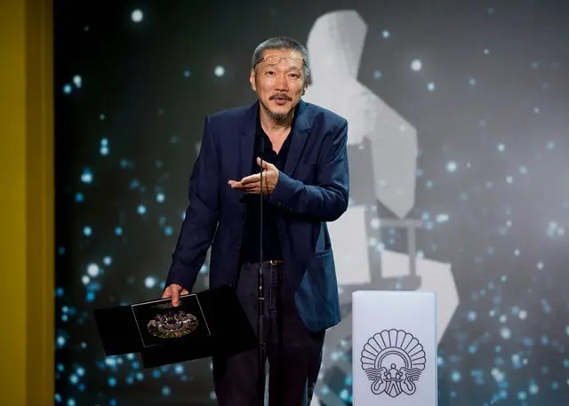 San Sebastian Film Festival မှာ အကောင်းဆုံးဒါရိုက်တာဆု ရခဲ့စဉ်