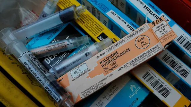 Medicinas para reanimar a personas con problemas con opioides.