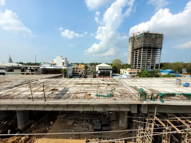 பட்டாபிரம் மேம்பாலம் - பணி எப்போது முடியும்?