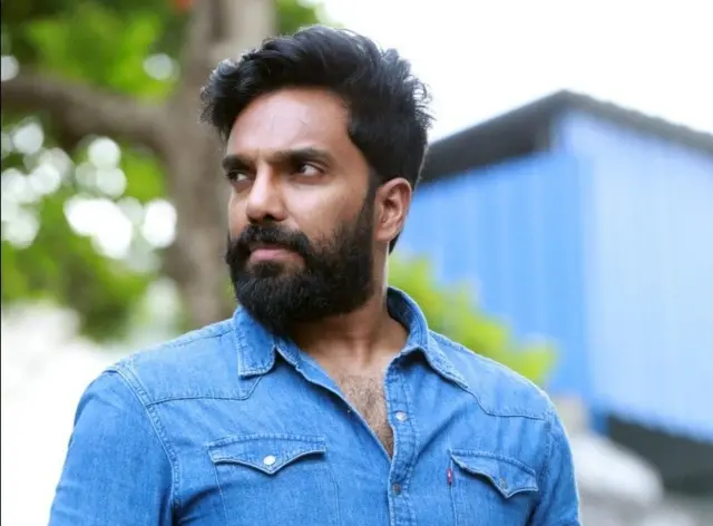 இந்தியா, பூடான், சொகுசு கார்கள், கேரள சுங்கத்துறை, துல்கர் சல்மான்