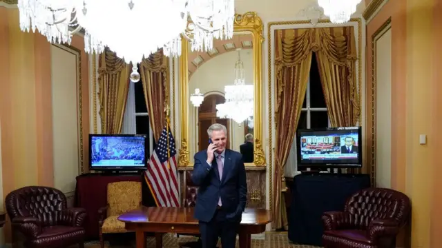 Kevin McCarthy in Speaker office