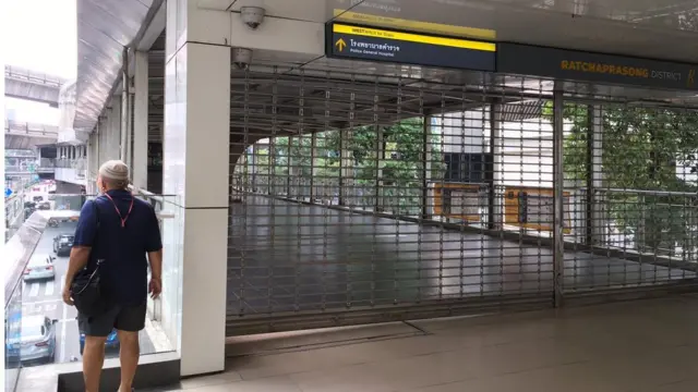 ปิดสกายวอล์กข้ามแยกราชประสงค์