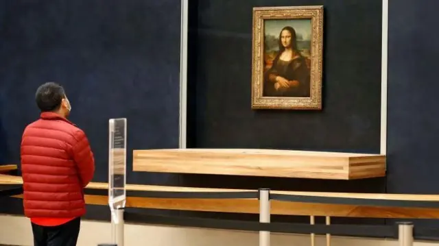 બીબીસી ગુજરાતી ફ્રાન્સ લૂવર મ્યુઝિયમ ચોરી ડાયમંડ હીરા મુગટ તાજ મહારાણી પોલીસ નેપોલિયન મોનાલિસા શાહી પરિવાર