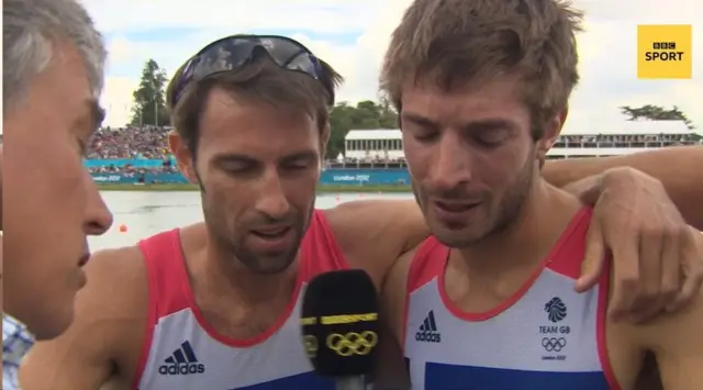 لحظه احساسی پرچیز و هانتر، قایقرانان بریتانیا، پس از ناکامی در دریافت مدال طلا