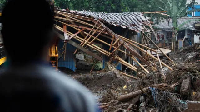 خاک فرسوده توان مقاومت در برابر سیل و بارشهای متغیر ناشی از تغییرات اقلیمی را ندارد