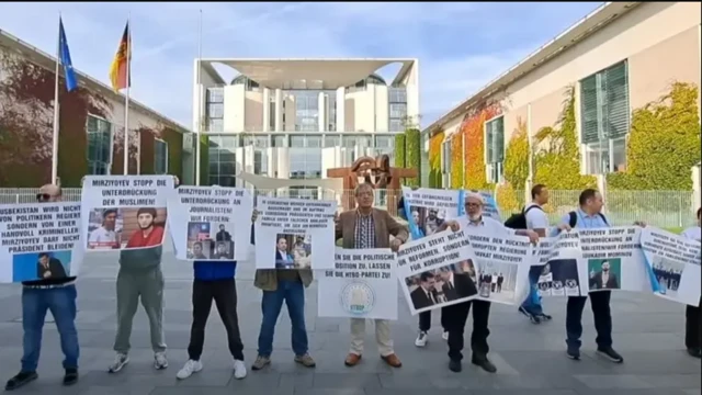 Ўзбекистонда намойиш ўтказишнинг имкони йўқлиги сабаб, фаоллар хорижда ҳукумат сиёсатига ўз муносабатларини билдиради