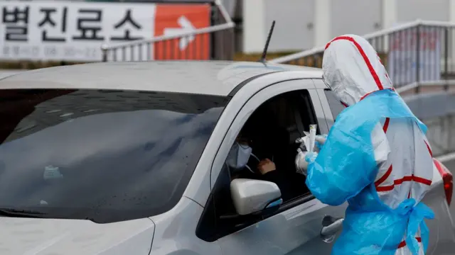 Hàn Quốc đã thành lập các trung tâm xét nghiệm các tài xế, nhưng tránh biện ph