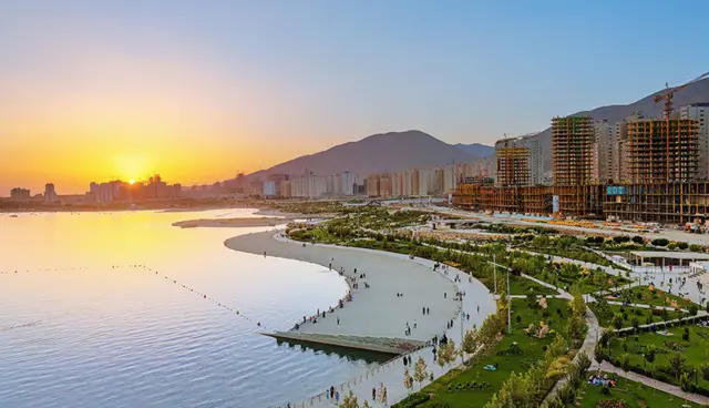 بر اساس آمارهای رسمی طی سال‌های ۱۳۸۵ تا ۱۳۹۵ رشد تعداد خانه‌های خالی در ایران سالانه ۱۷ درصد بوده است